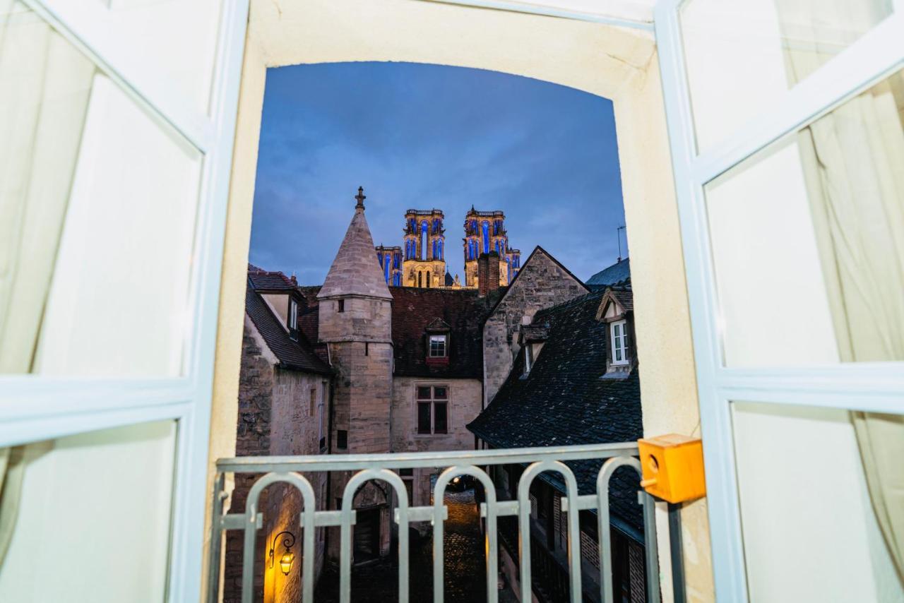 Nid Douillet La Cour Du Dauphin, Vue Cathedrale Imprenable Lägenhet Laon Exteriör bild