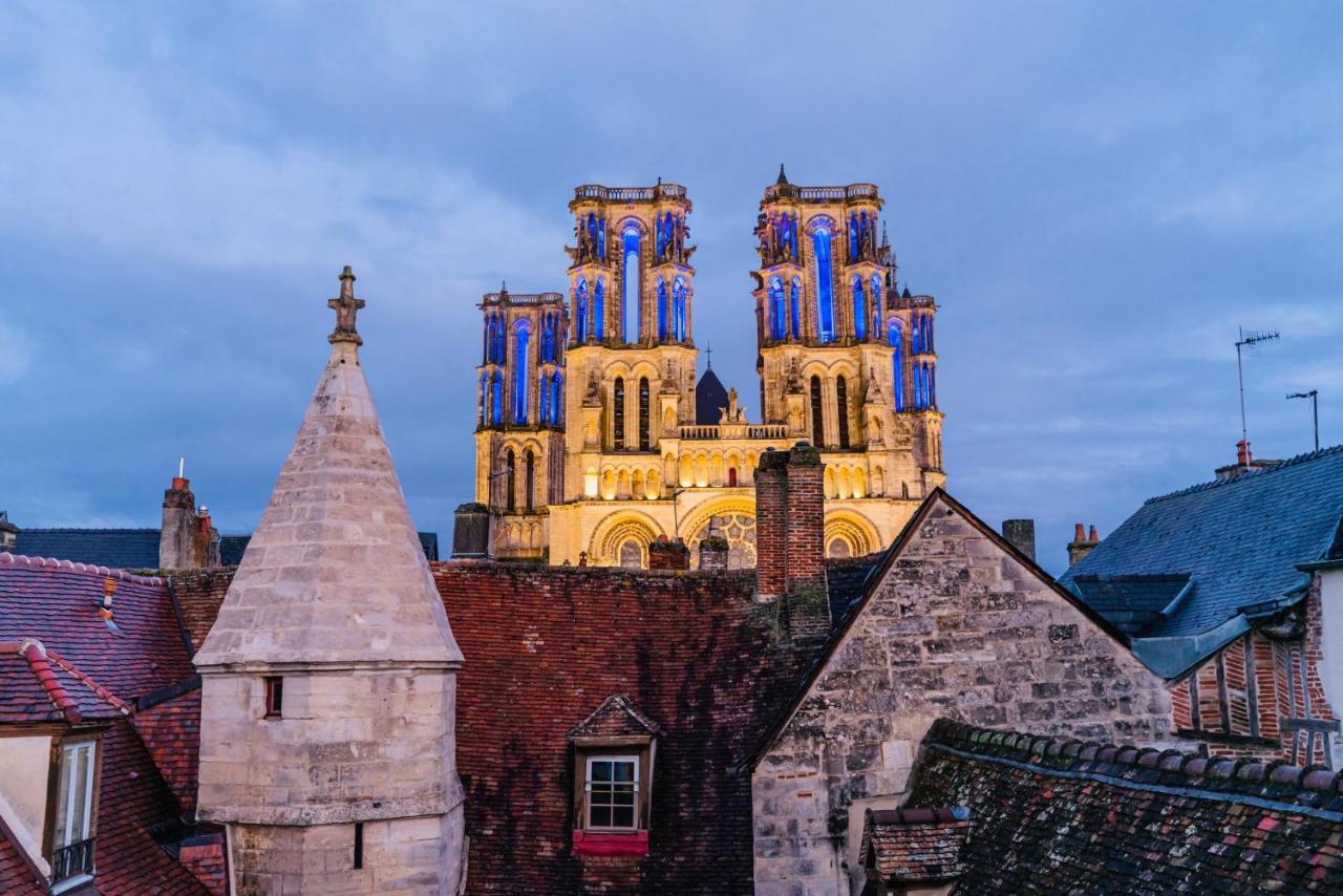 Nid Douillet La Cour Du Dauphin, Vue Cathedrale Imprenable Lägenhet Laon Exteriör bild
